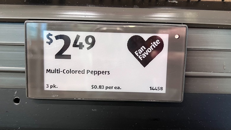 Fan Favorite electronic price tag at Aldi